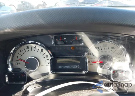 2011 Ford Expedition Limited from USA, damaged, VIN 1FMJU2A56BEF28951